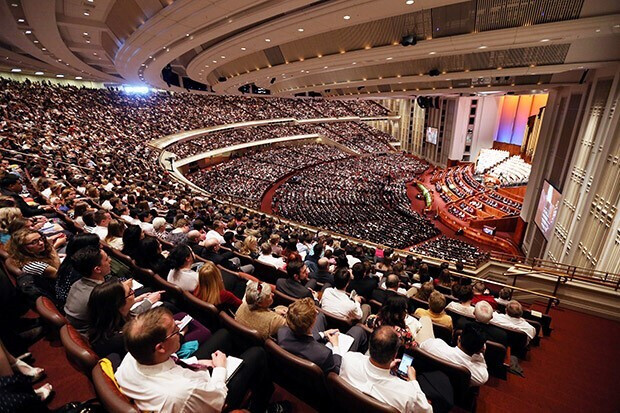 giant crowd in theater for event